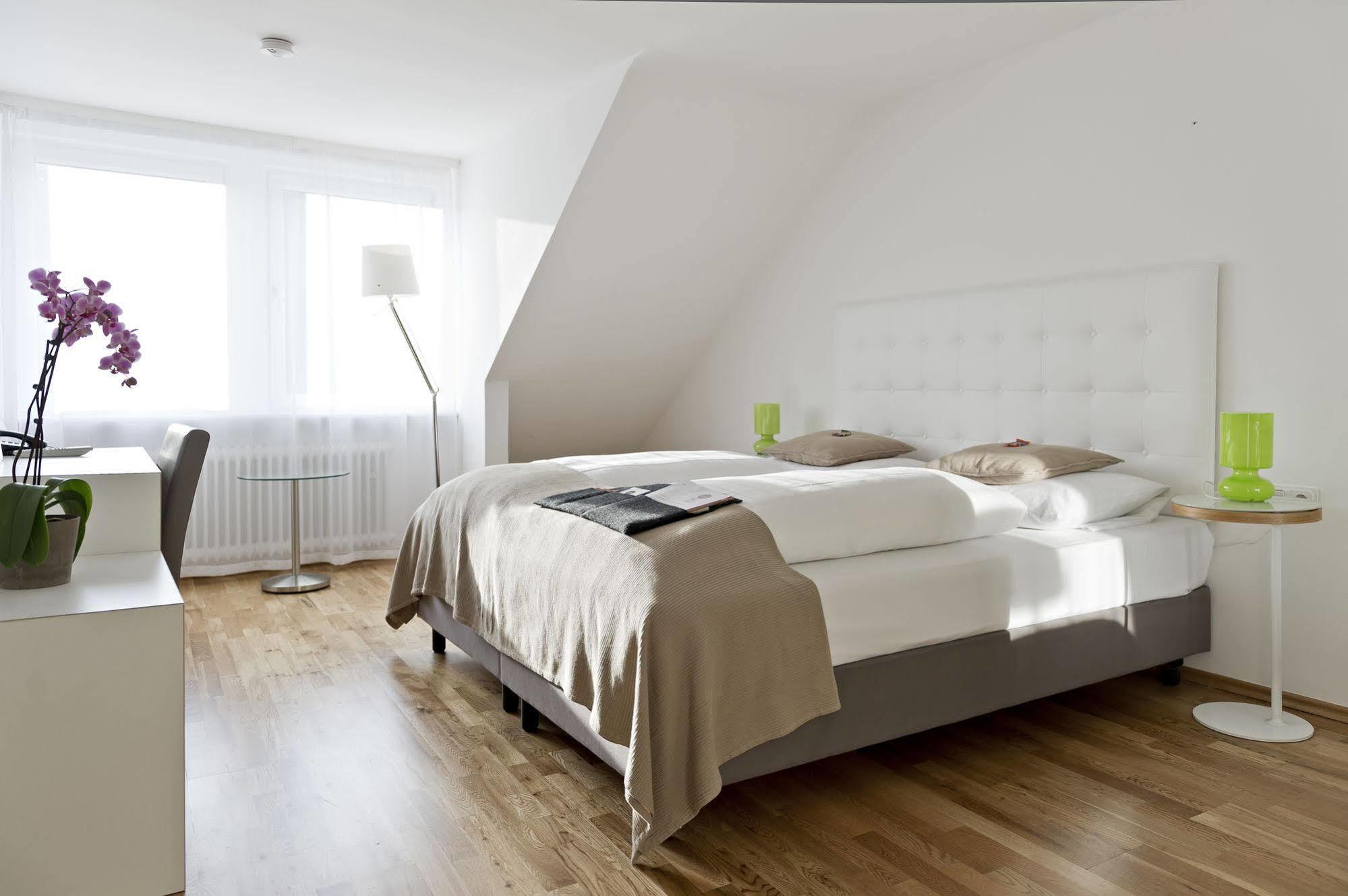 Burgblickhotel Bernkastel-Kues Ngoại thất bức ảnh